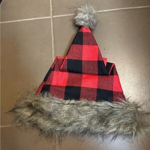 ♥️NEW! CHRISTMAS HOUSE  Buffalo Check Red Santa Hat Faux Fur Trim plaid holiday